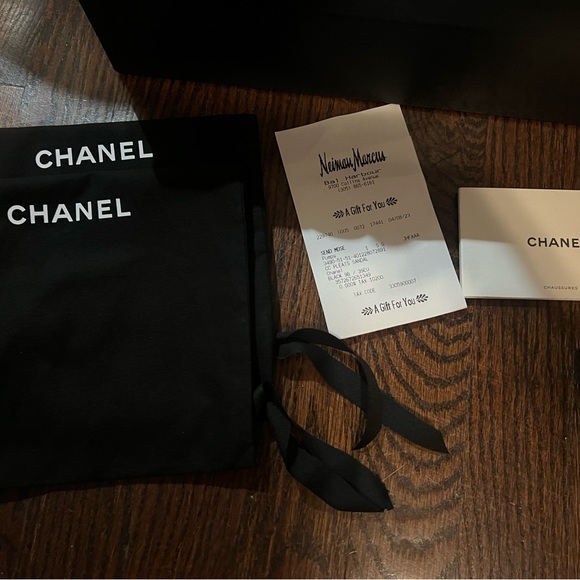 BRAND NEW IN BOX! Chanel peep-toe block-heeled pump sandal. Size: Euro 39/US 9. - Picture 7 of 9